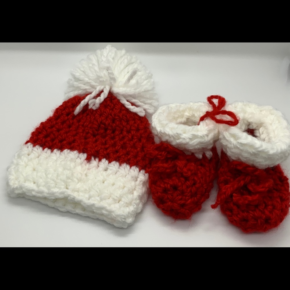 Crochet Baby Hat and Booties